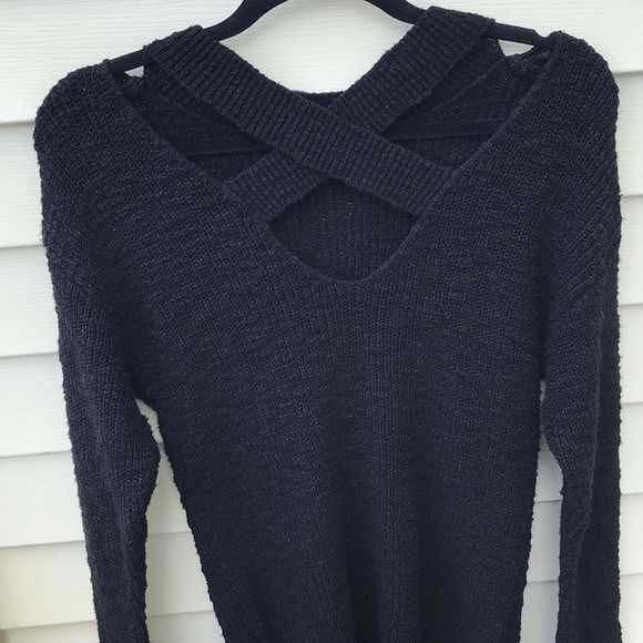 NY & CO Cross BELL sleeve knit sweater - Picture 2 of 4